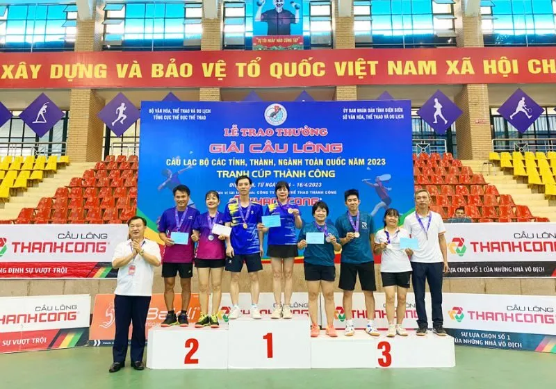 Giải cầu lông